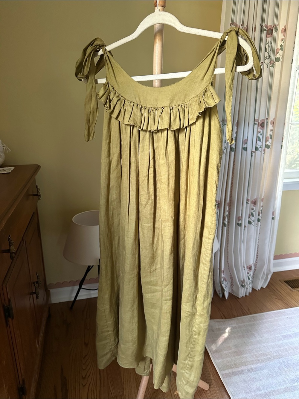 Doen Olive Tie-Shoulder Ruffle Midi Dress